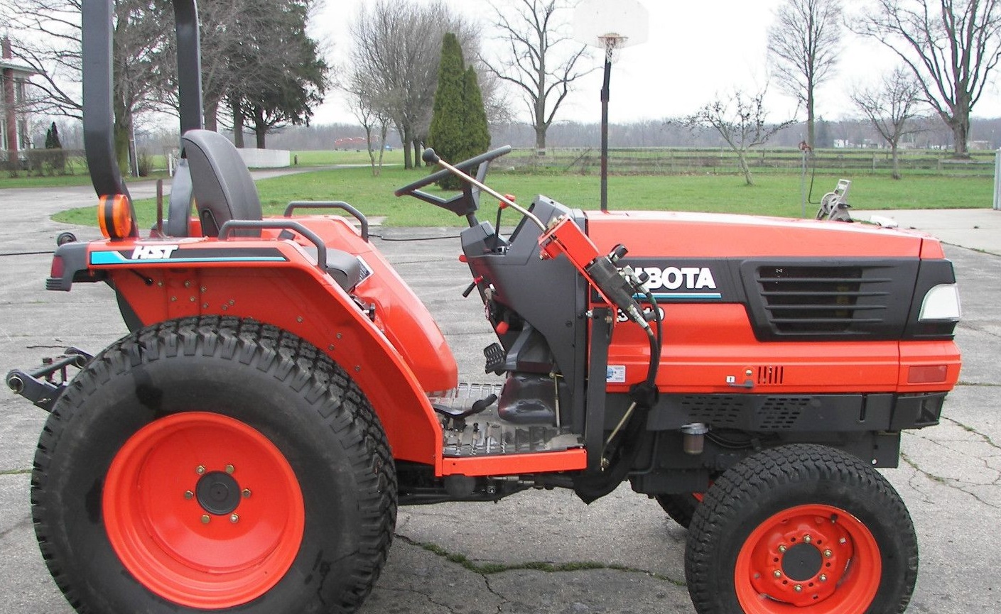 KUBOTA L3010 USZCZELKA GŁOWICY